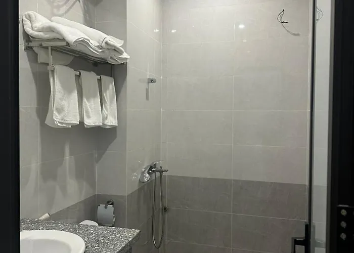 Nhà khách Dayth 2